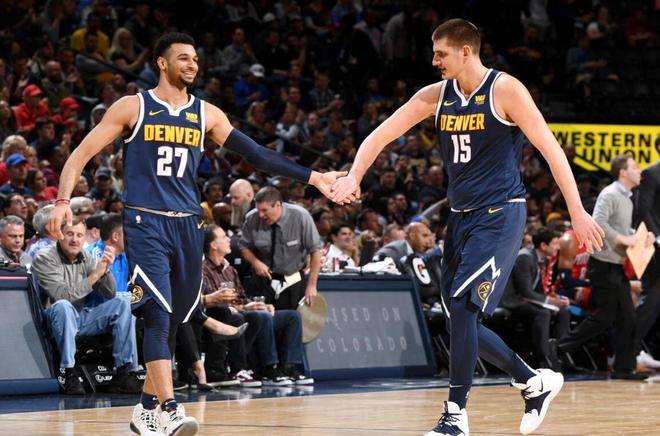 NBA季后赛倒计时；勒沃库森赛前主帅复盘；细节引发关注；媒体盛赞；阵容厚度经受考验的简单介绍